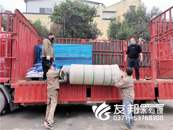 洛陽(yáng)市名珍食品有限公司伊濱分公司5噸單級(jí)設(shè)備發(fā)貨19.jpg